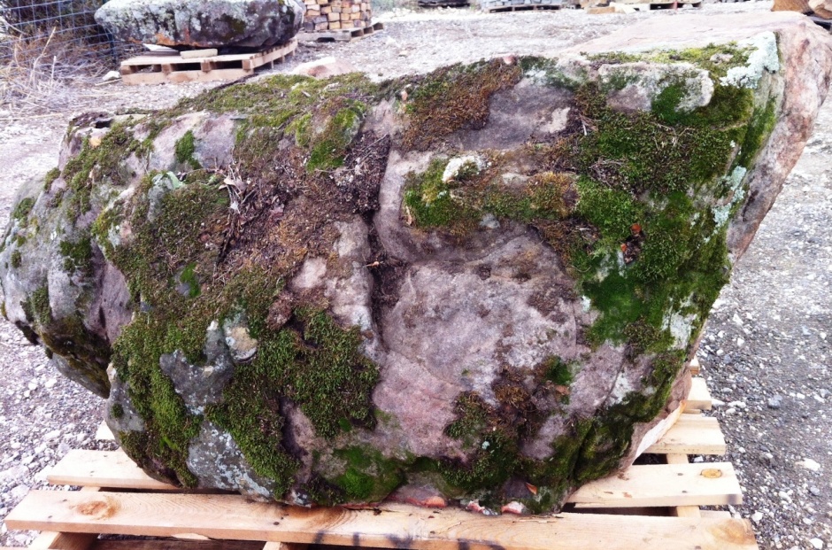 Boulders Classic Rock Stone Yard