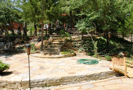 Oklahoma Flagstone patio with Decomposed Granite