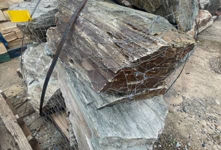 Sierra Boulders