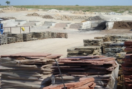 View of a variety of flagstone here at the yard.