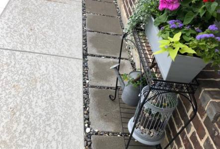 Mexican Beach Pebbles with Shells $0.42/pound installed by Grass Kisser