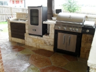  Outdoor Kitchen with Austin Stone