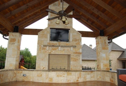 Outdoor fireplace built with Austin.