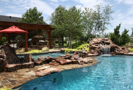 Oklahoma Flagstone, Slabs, and Moss Boulders